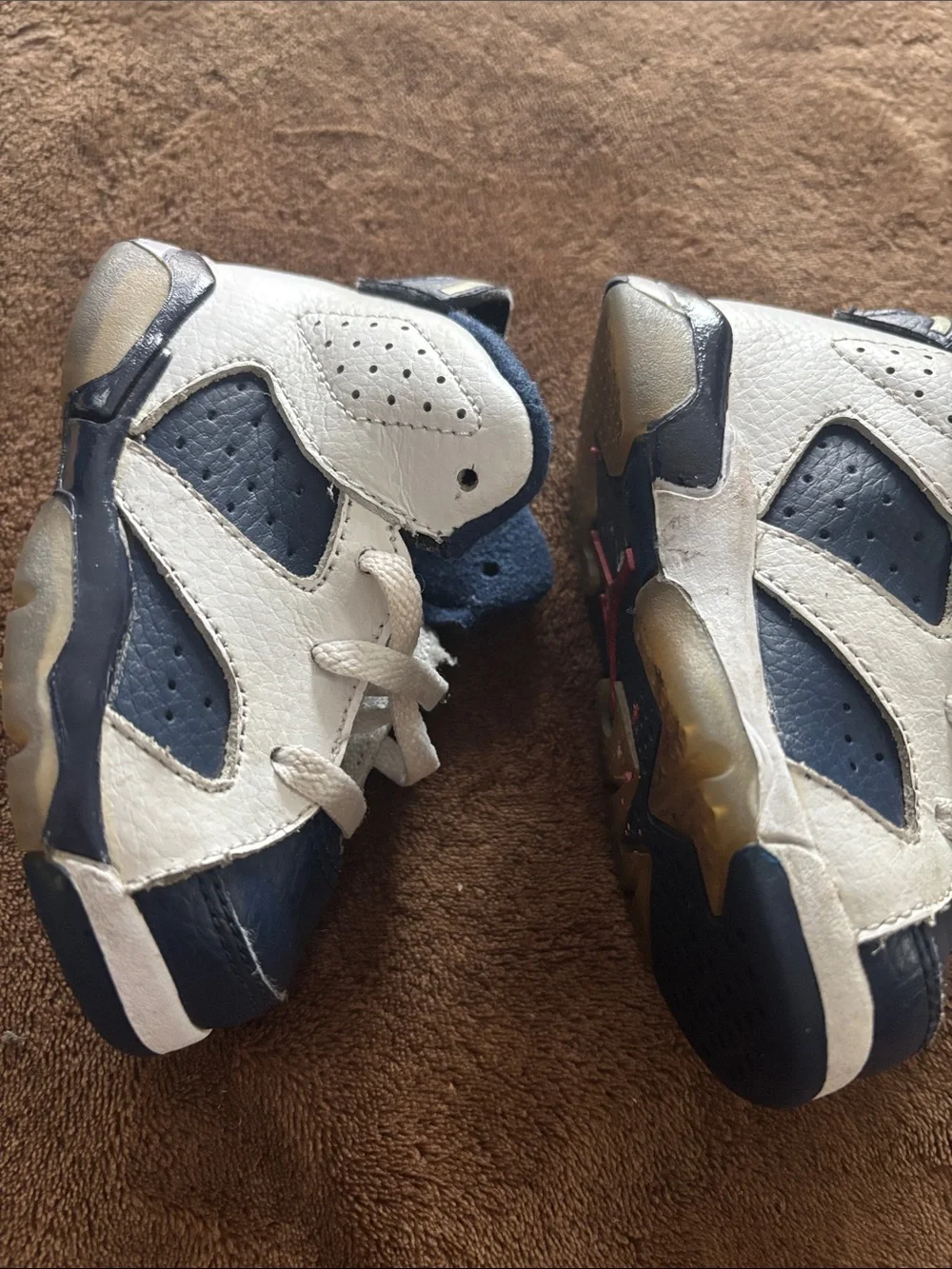 Jordan Toddler High-Top Sneakers in Navy, White & Red